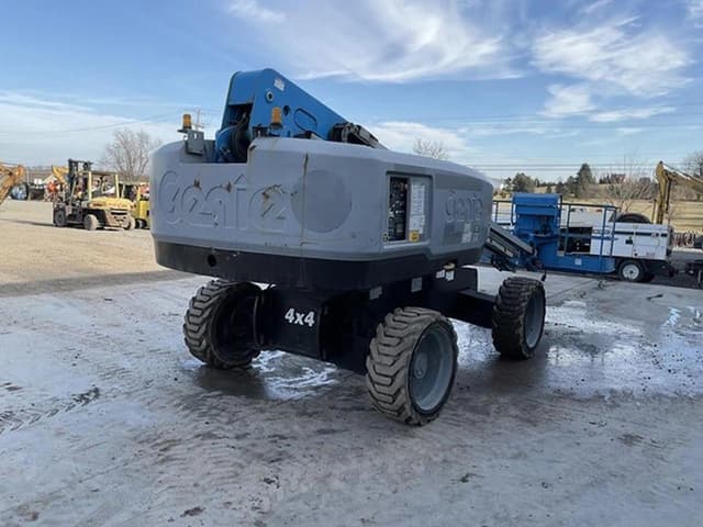 Image of Genie S60X equipment image 4