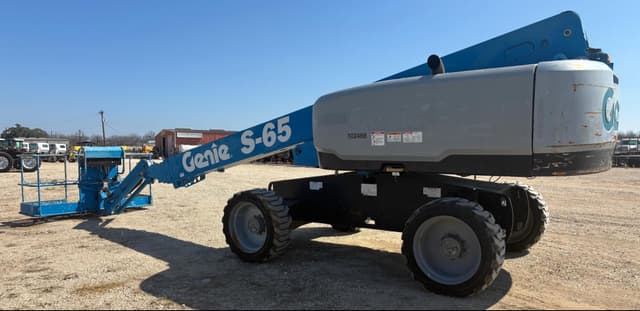 Image of Genie S-65 equipment image 2