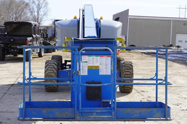 Image of Genie S-65 equipment image 2