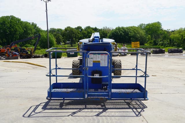 Image of Genie S-65 equipment image 2
