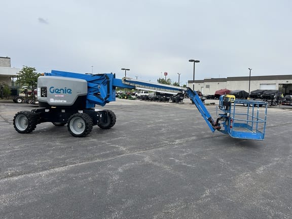 2015 Genie Z62/40 Equipment Image0