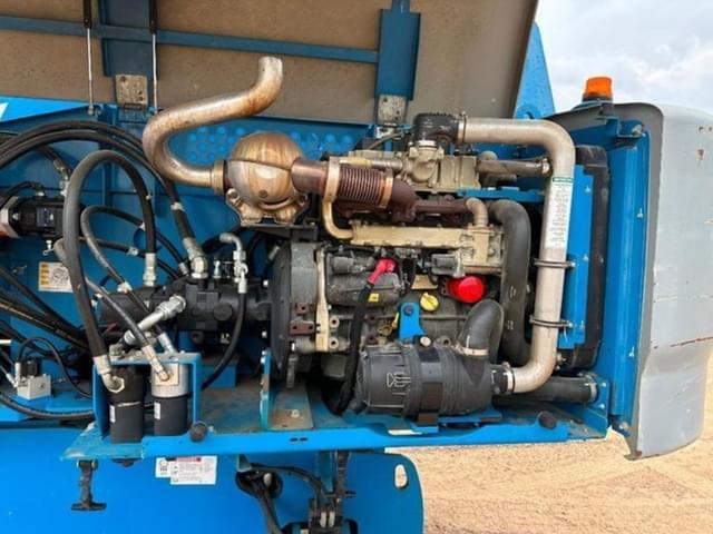 Image of Genie S-60X equipment image 3