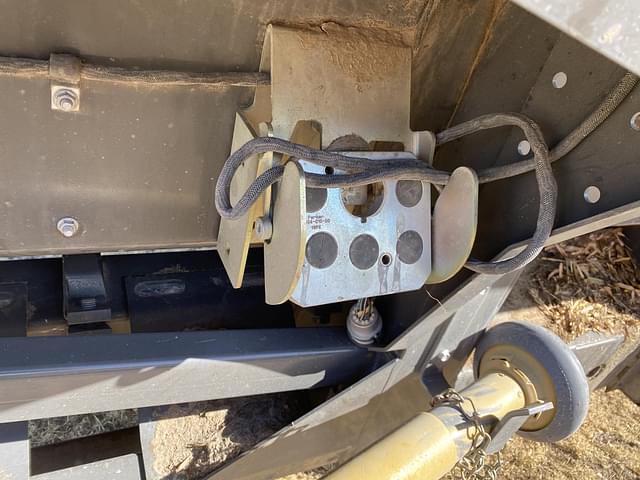 Image of Gleaner 3000 equipment image 4