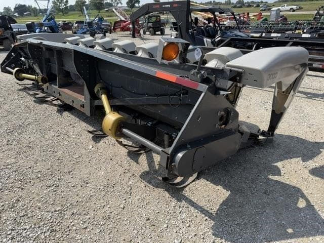 Image of Gleaner 3000 equipment image 4