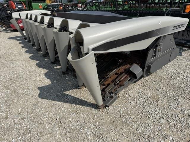 2015 Gleaner 3000 Equipment Image0