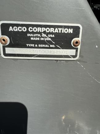 Image of Gleaner 3000 equipment image 1