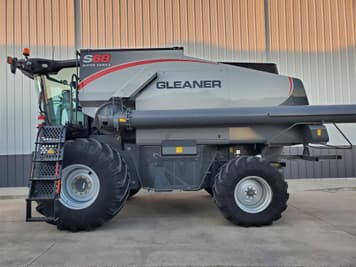 Main image Gleaner S68