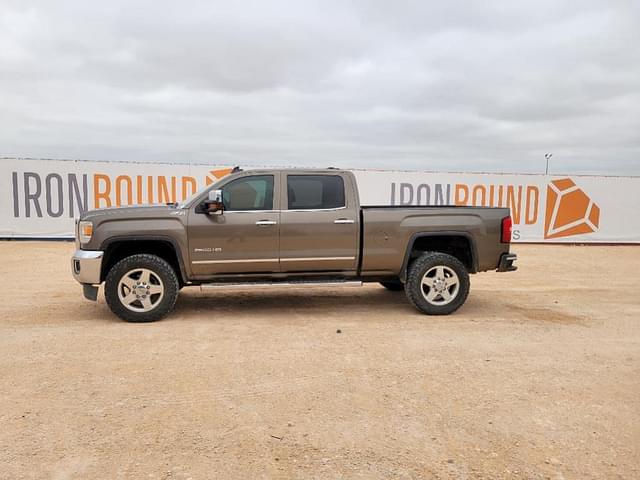 Image of GMC 2500HD equipment image 1