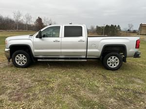 2015 GMC 2500HD Image