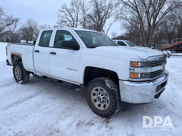 Image of GMC 2500HD equipment image 4