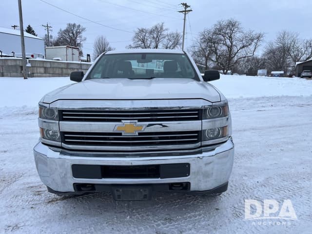 Image of GMC 2500HD equipment image 2