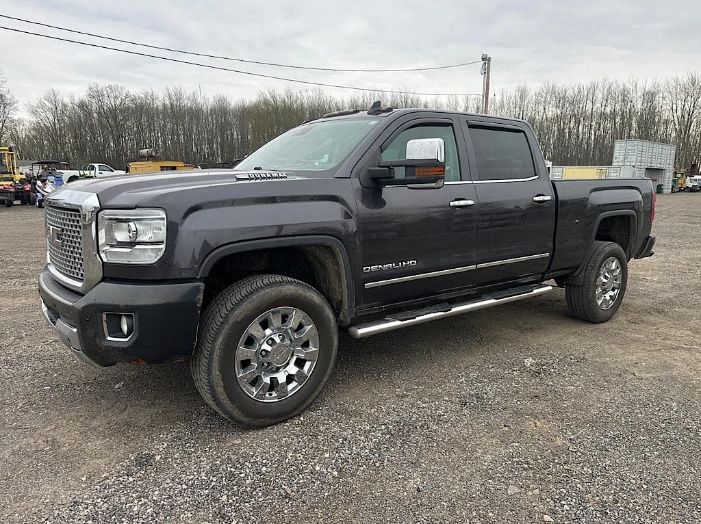 Image of GMC 2500HD Primary image