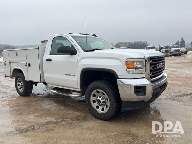 Image of GMC 2500HD equipment image 4