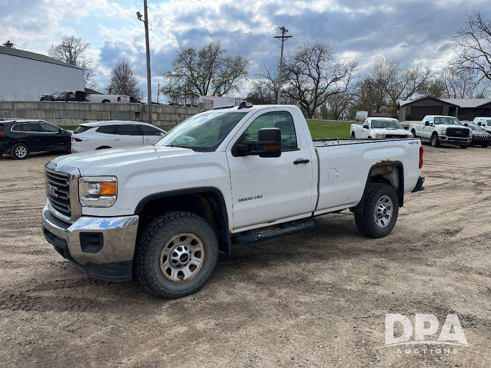 Image of GMC 3500HD Primary image