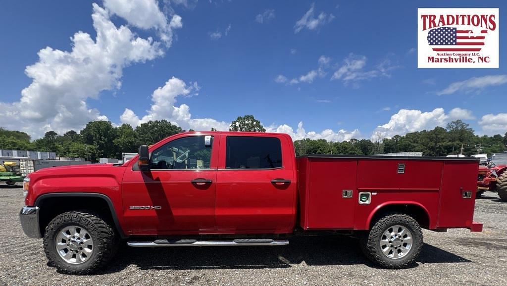 Image of GMC 3500HD Primary image