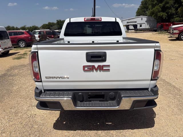 Image of GMC Canyon equipment image 3