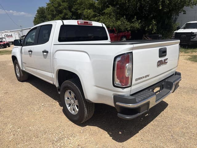 Image of GMC Canyon equipment image 2