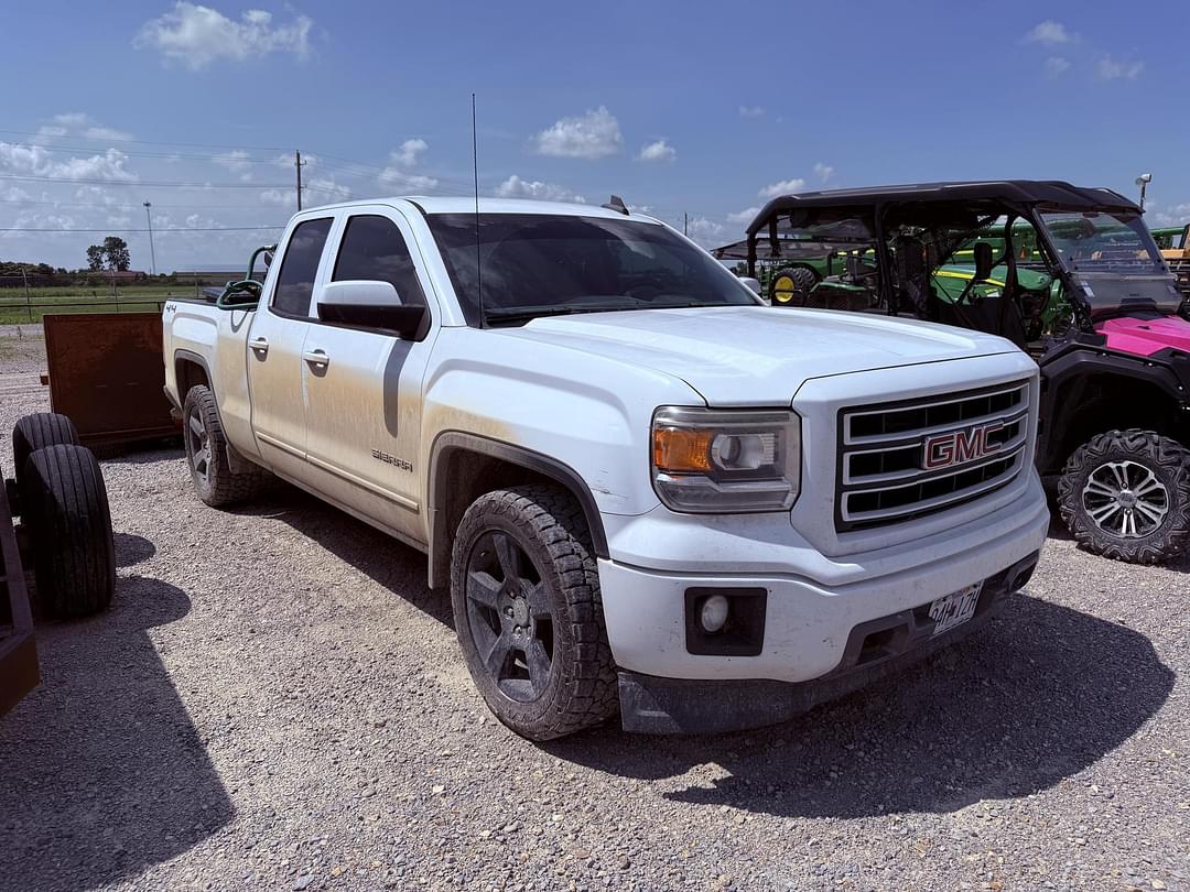 Image of GMC Sierra Primary image
