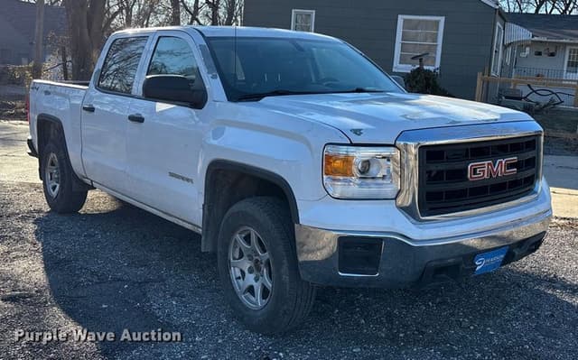 Image of GMC Sierra 1500 equipment image 2