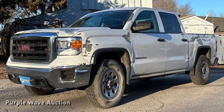 2015 GMC Sierra 1500 Equipment Image0