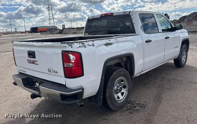 Image of GMC Sierra 1500 equipment image 4