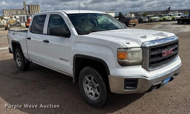 Image of GMC Sierra 1500 equipment image 2