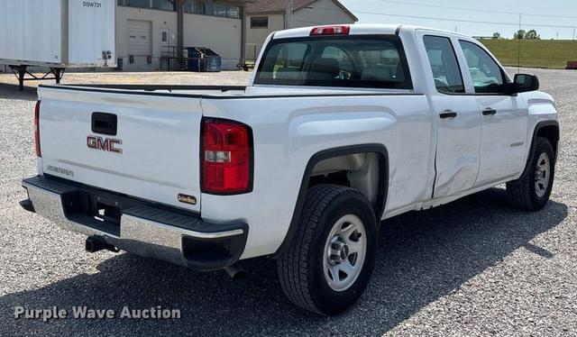 Image of GMC Sierra 1500 equipment image 4
