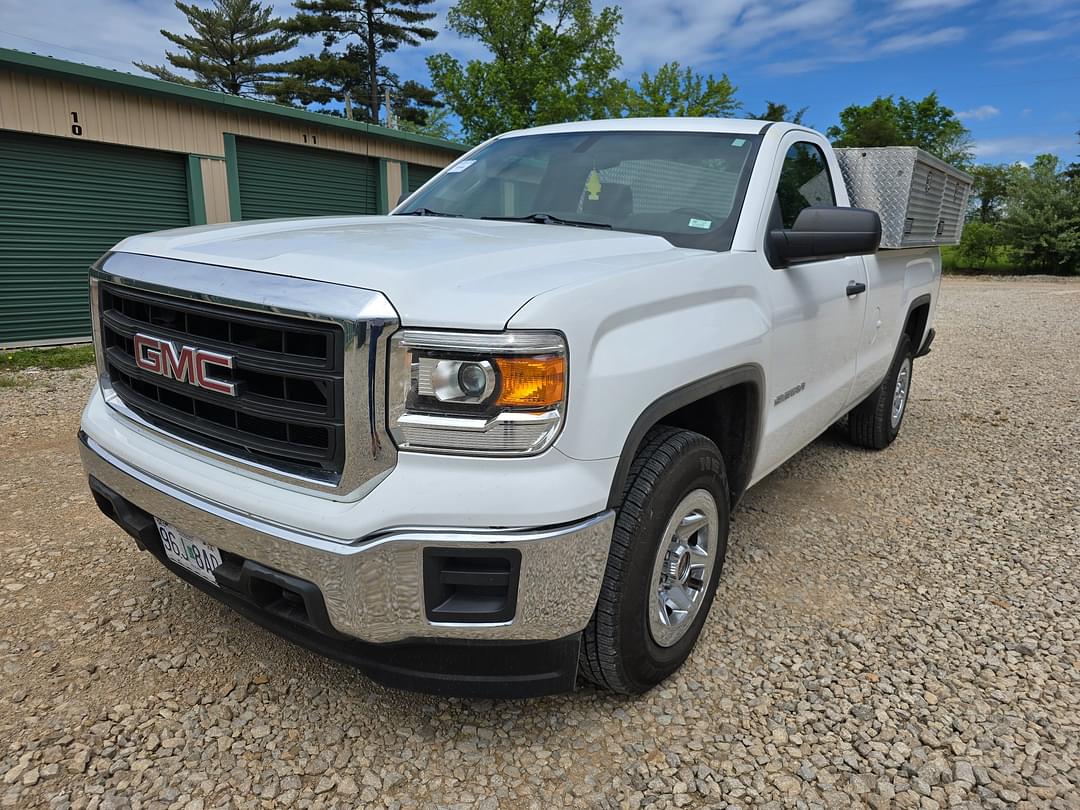 Image of GMC Sierra 1500 Primary image