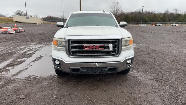 Image of GMC Sierra 1500 equipment image 1