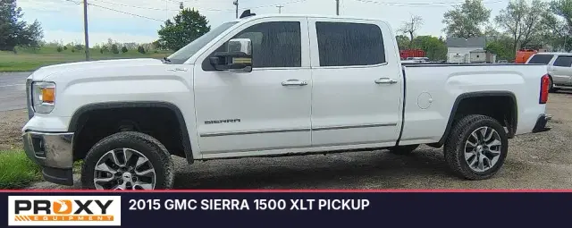 Image of GMC Sierra 1500 equipment image 1
