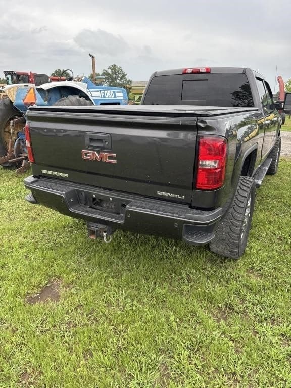 Image of GMC 2500 equipment image 3