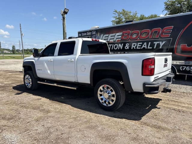 Image of GMC 2500 equipment image 1