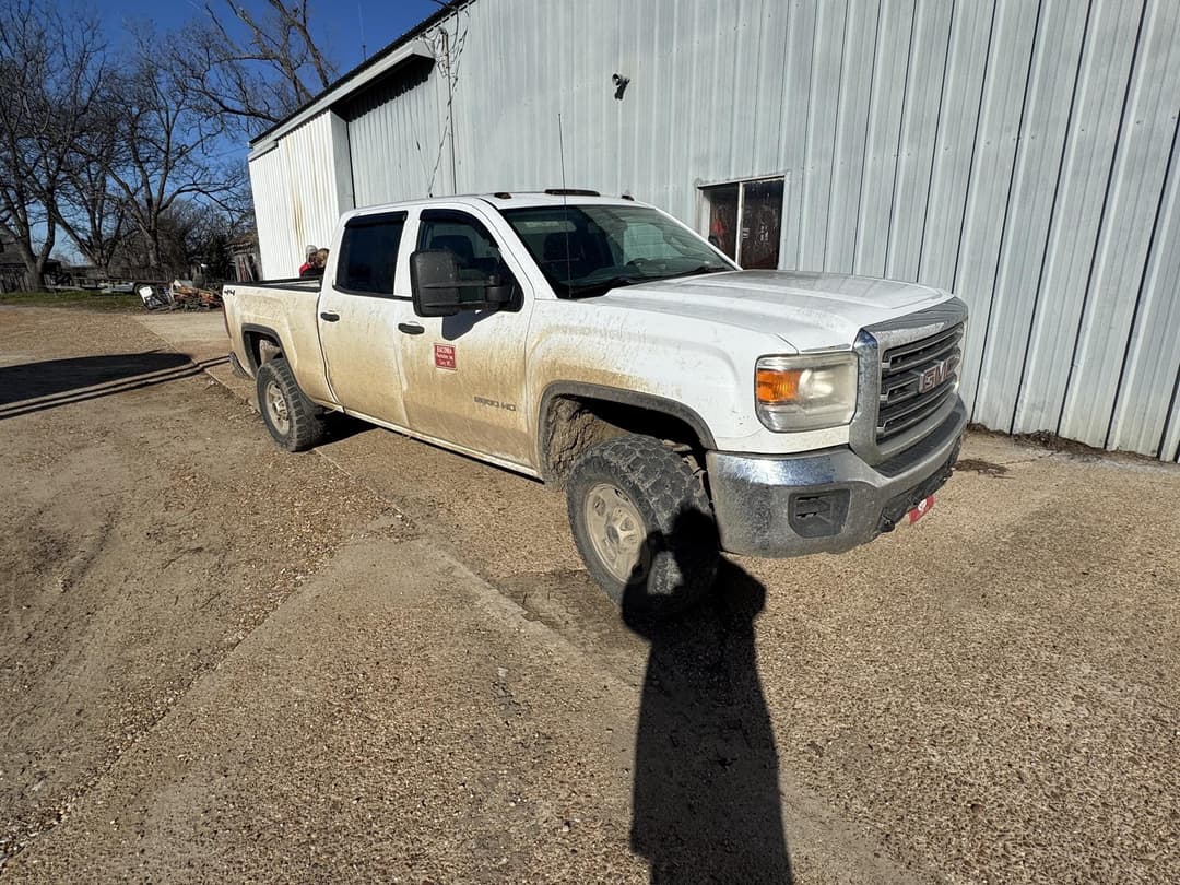 Image of GMC 2500HD Image 0