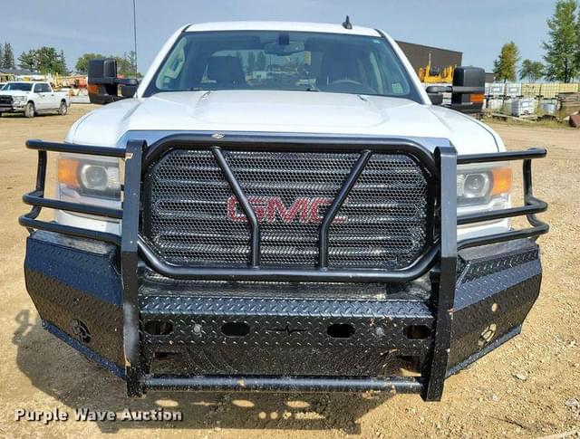 Image of GMC 2500HD equipment image 1