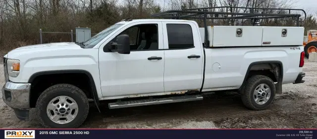 Image of GMC 2500HD equipment image 3