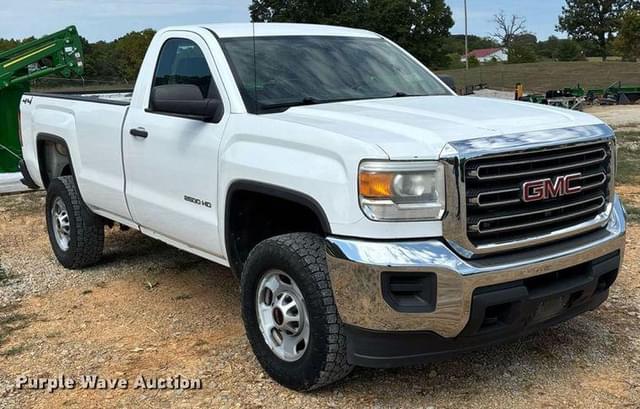 Image of GMC 2500HD equipment image 2