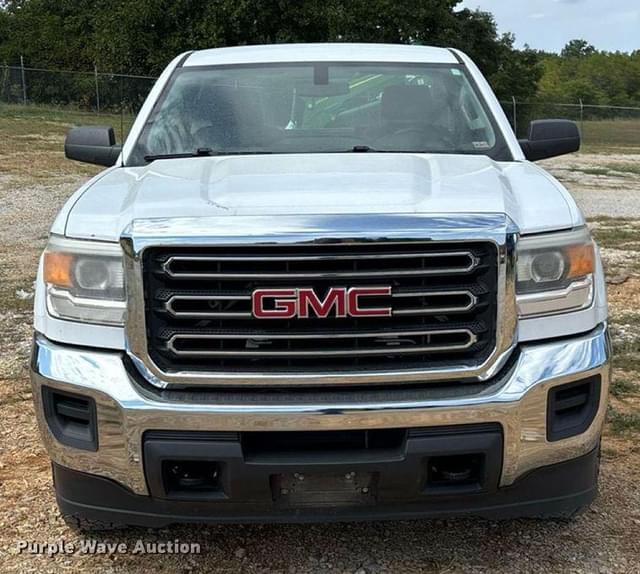 Image of GMC 2500HD equipment image 1