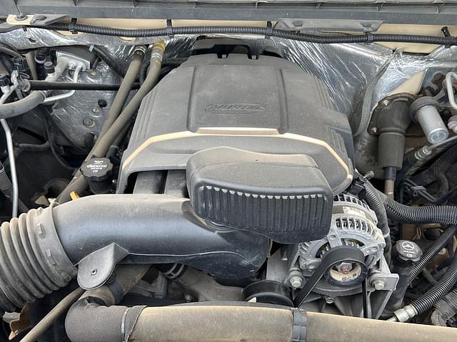 Thumbnail image GMC Sierra 3500 23