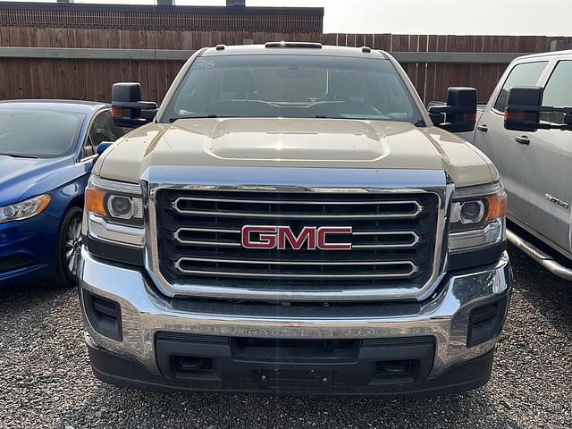 Thumbnail image GMC Sierra 3500 7
