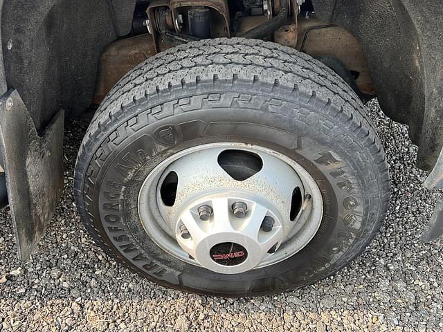 Thumbnail image GMC Sierra 3500 8