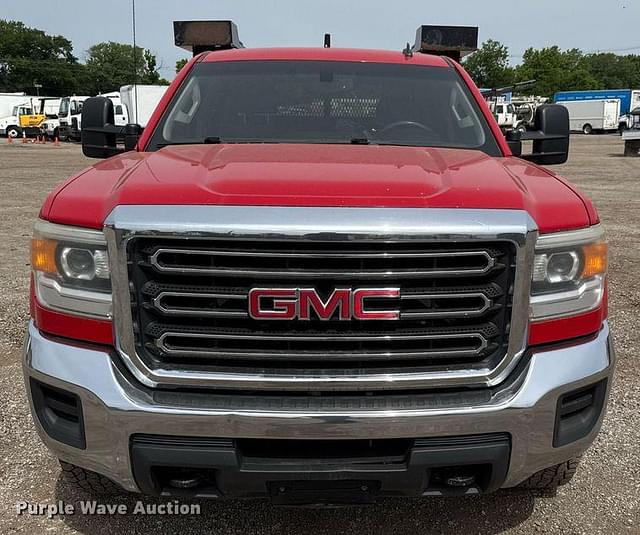 Image of GMC 3500HD equipment image 1