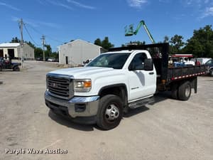 2015 GMC 3500HD Image