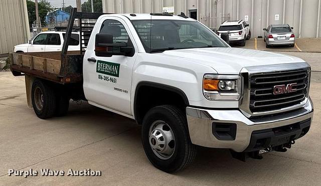 Image of GMC 3500HD equipment image 2
