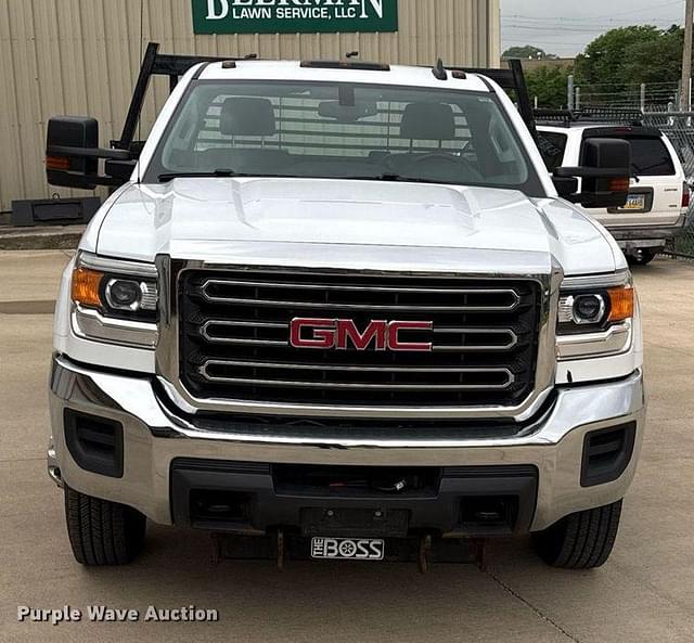 Image of GMC 3500HD equipment image 1