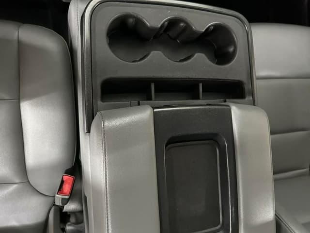 Image of GMC 3500 equipment image 4