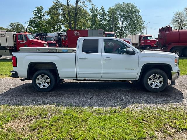 Image of GMC Sierra equipment image 3