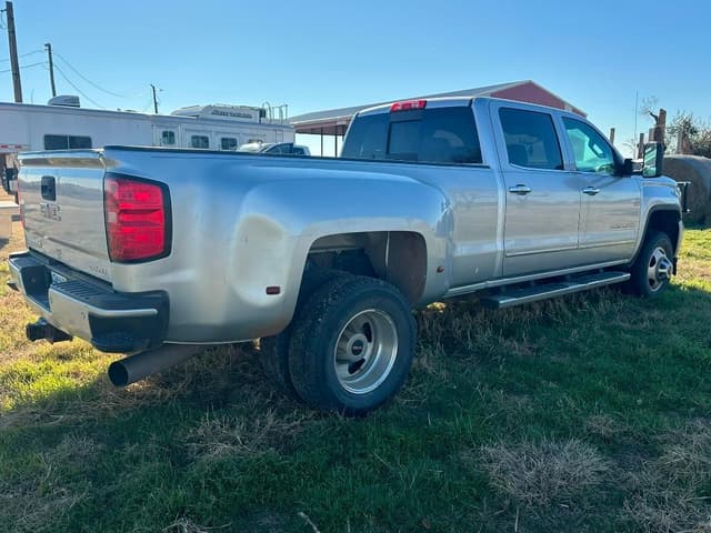 Image of GMC DENALI HD equipment image 3