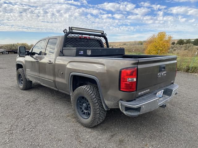 Image of GMC Sierra equipment image 2