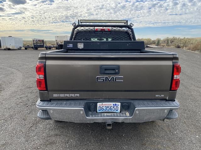 Image of GMC Sierra equipment image 3