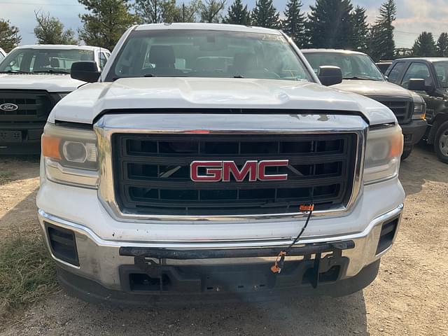 Image of GMC Sierra equipment image 1